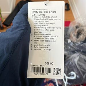 Lululemon Hotty Hot Shorts Sz 6 Hr 2.5” Navy
